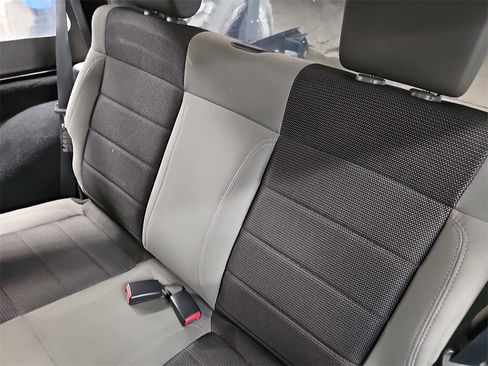 Used 2007 Jeep Wrangler X image 13