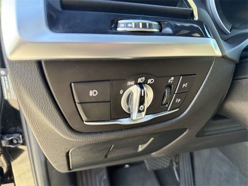 Used 2019 BMW X3 sDrive30i w/ Driving Assistance Package image 11