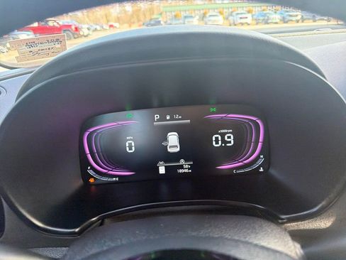 Used 2025 Kia Soul S FWD image 20