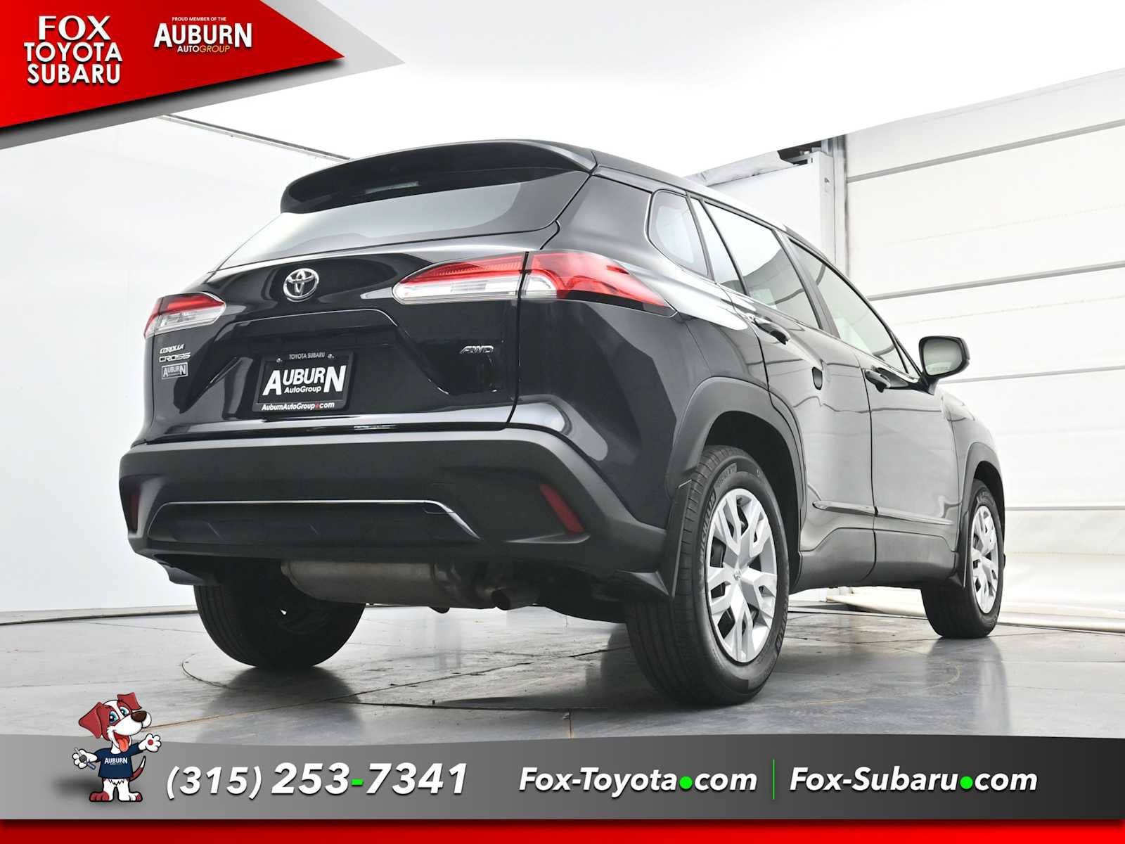 Used 2024 Toyota Corolla Cross L AWD/4WD image 21