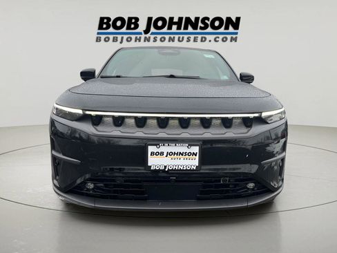 Used 2025 Jeep Wagoneer S Limited image 2