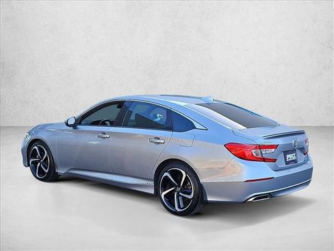 Used 2018 Honda Accord Sport image 8