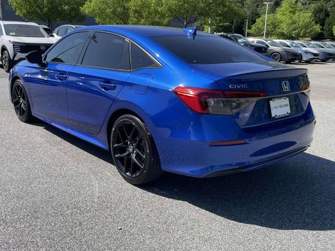 Used 2024 Honda Civic Sport image 3