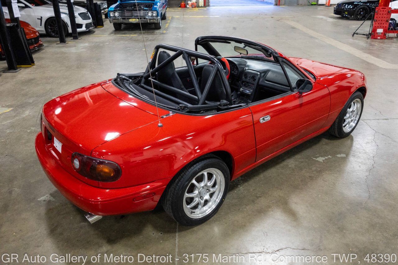 Used 1996 MAZDA MX-5 Miata RWD image 8