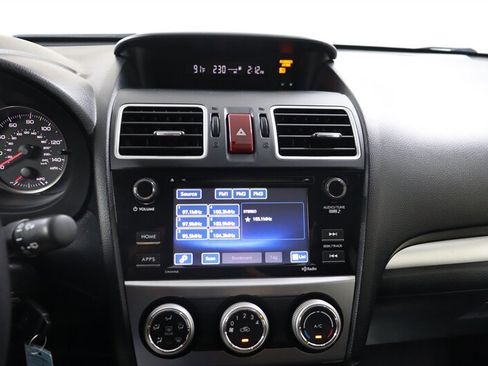 Used 2015 Subaru Crosstrek 2.0i Premium AWD/4WD image 13