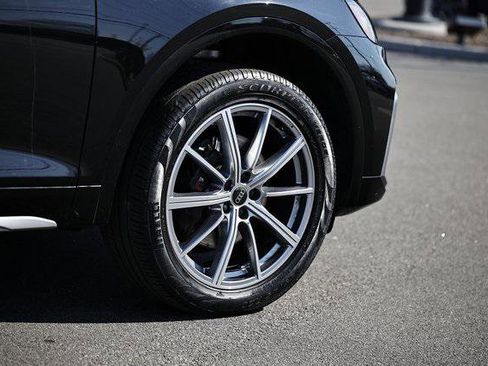 Certified 2024 Audi SQ5 Premium image 4