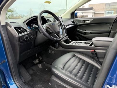 Used 2023 Ford Edge SEL w/ Convenience Package image 7