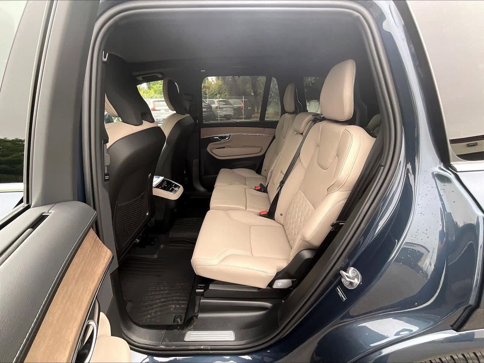 New 2027 Volvo XC90 B6 Plus AWD/4WD image 12