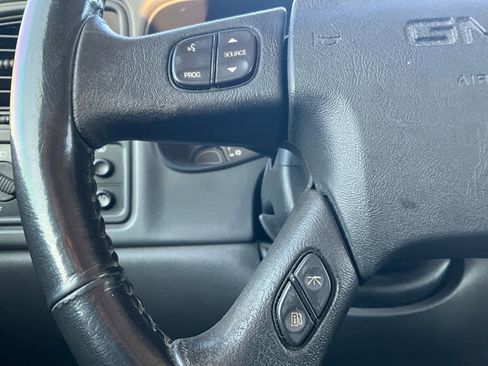 Used 2006 GMC Sierra 1500 SLT w/ Onstar Plus Package image 18