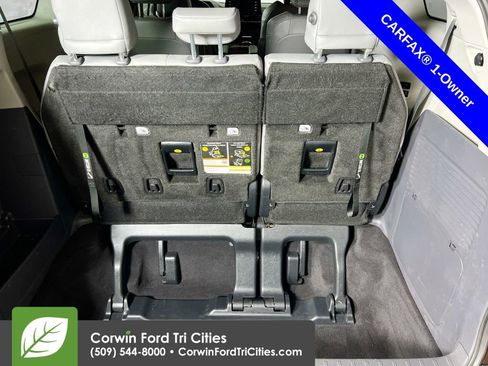 Used 2023 Toyota Sienna XLE w/ XLE Plus Package image 14