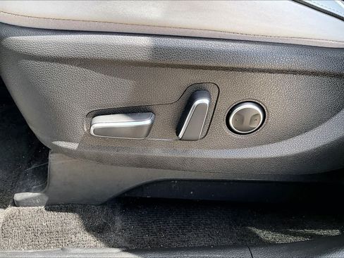 Used 2025 Hyundai Palisade SEL FWD image 32