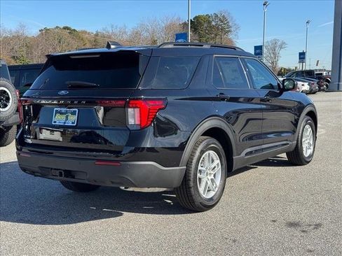 New 2026 Ford Explorer Active image 3