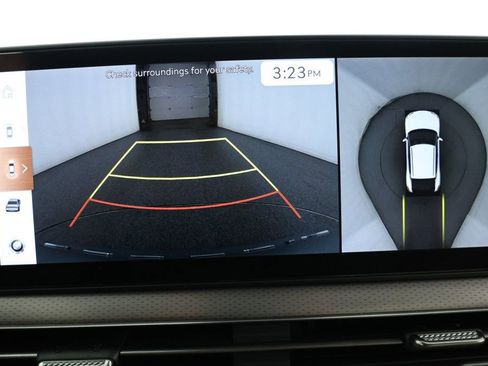 Used 2025 Genesis GV60 Advanced image 16