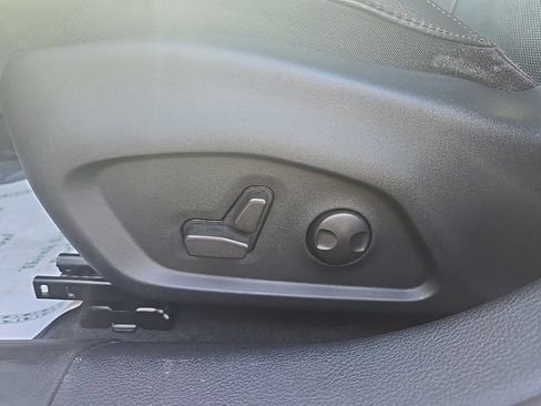 Certified 2022 Jeep Compass Limited w/ (RED) Package image 21