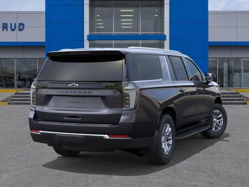 New 2026 Chevrolet Suburban LT w/ Comfort Package AWD/4WD image 4