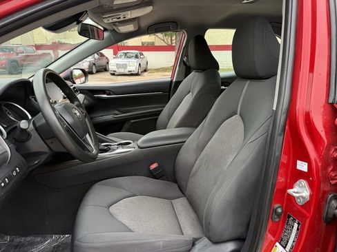 Used 2023 Toyota Camry LE FWD image 24