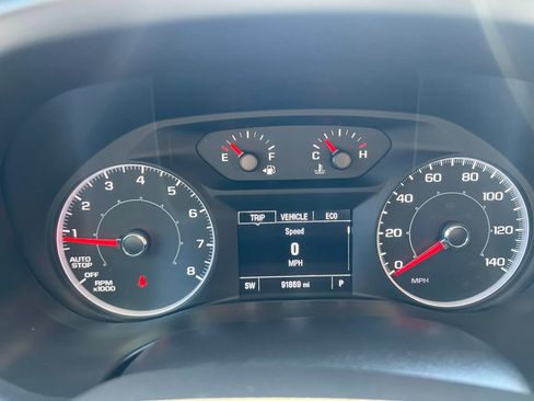 Used 2019 GMC Acadia SLE FWD image 17