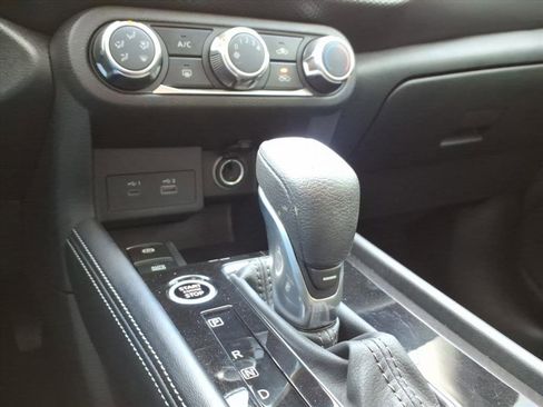 Used 2024 Nissan Kicks SV image 27