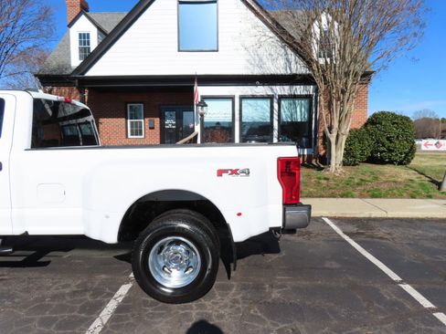 Used 2022 Ford F350 XL w/ STX Appearance Package image 4
