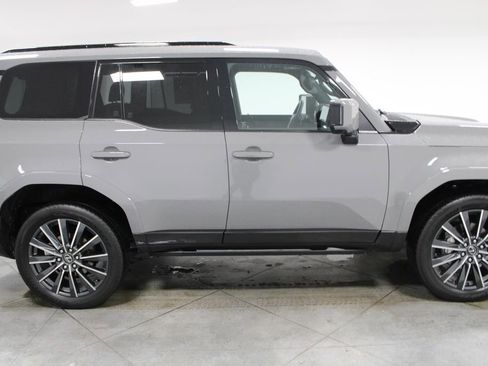 Used 2024 Lexus GX 550 550 Luxury image 11