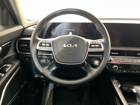 Used 2024 Kia Telluride S w/ S Sunroof Package image 12