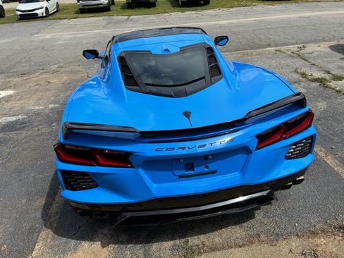 Used 2021 Chevrolet Corvette Stingray Premium Cpe w/ Z51 Performance Package RWD image 7