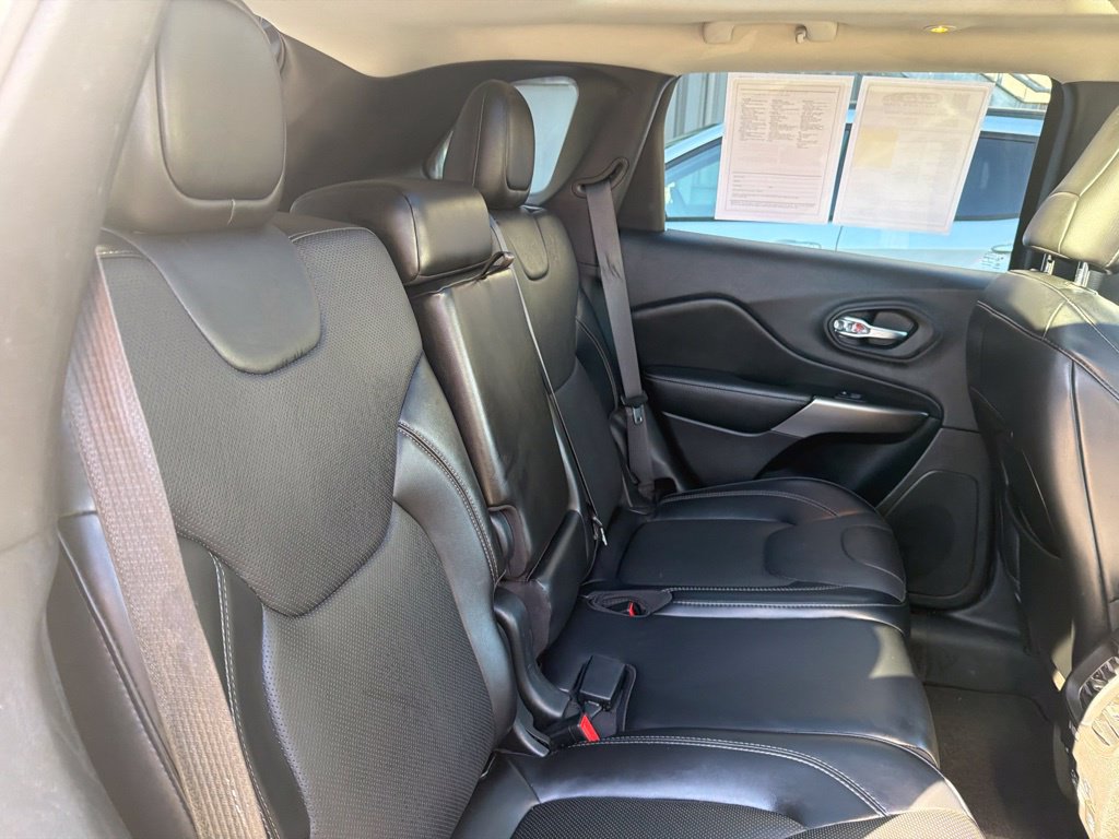 Certified 2021 Jeep Cherokee Limited w/ Elite Package AWD/4WD image 40