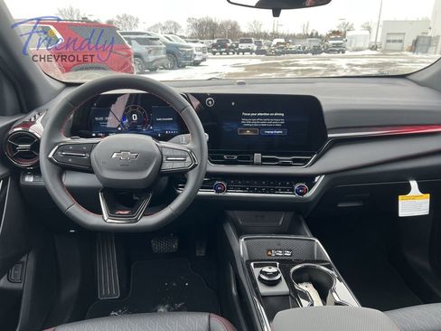 New 2026 Chevrolet Equinox RS w/ Convenience Package III AWD/4WD image 5