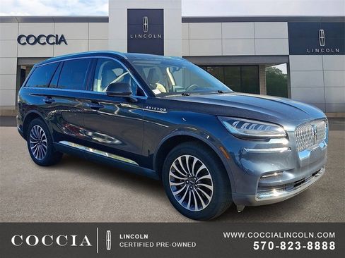Used 2023 Lincoln Aviator Reserve w/ Elements Package Plus image 3