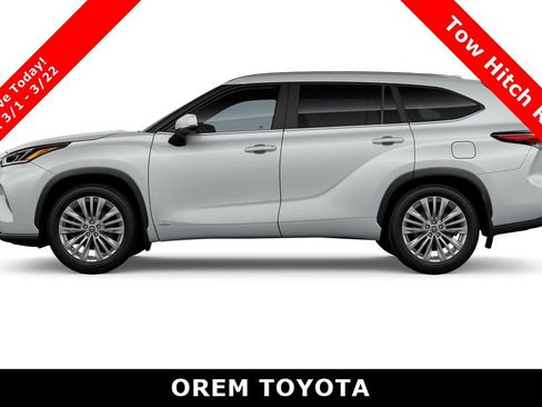 New 2026 Toyota Highlander Platinum image 4
