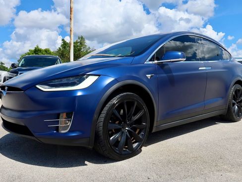 Used 2019 Tesla Model X Long Range AWD/4WD image 5