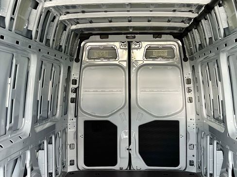 New 2025 Mercedes-Benz Sprinter 2500 image 14