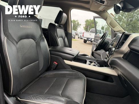 Used 2019 RAM 1500 Laramie AWD/4WD image 46
