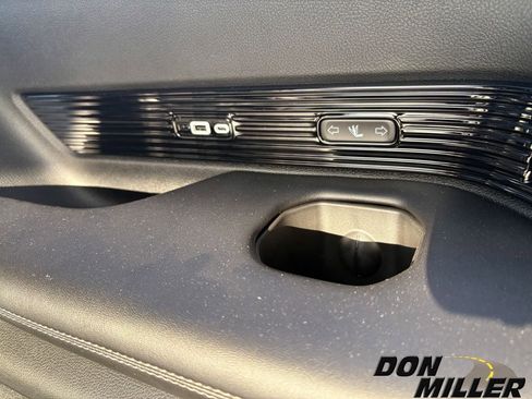 New 2024 Jeep Grand Wagoneer Series I w/ Convenience Group III image 30