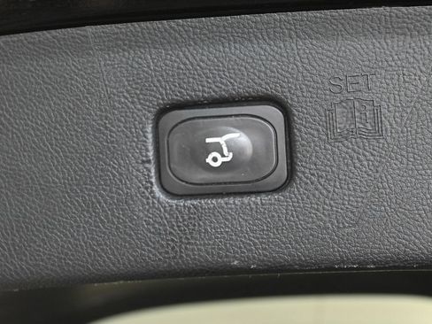 Used 2022 Ford Edge ST-Line AWD/4WD image 22