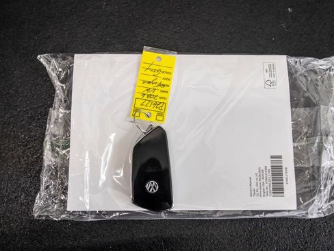 Used 2026 Volkswagen Tiguan SE FWD image 45