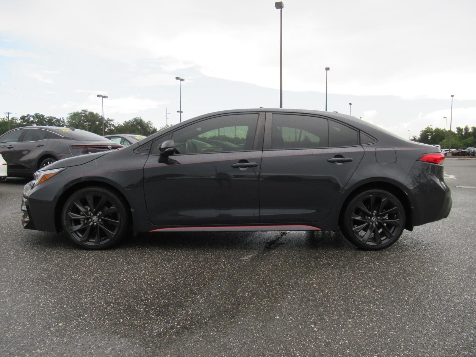 Used 2023 Toyota Corolla SE FWD image 4
