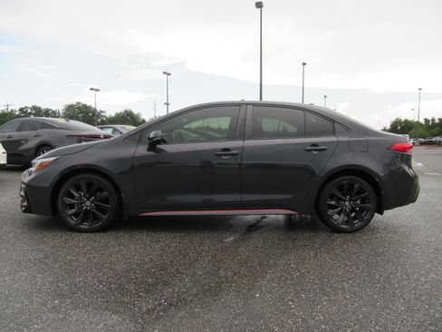 Used 2023 Toyota Corolla SE FWD image 4