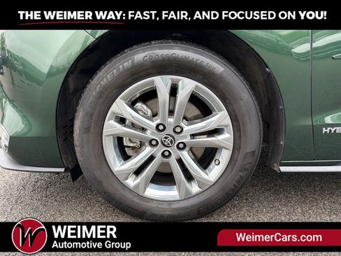 Used 2021 Toyota Sienna Platinum AWD/4WD image 9