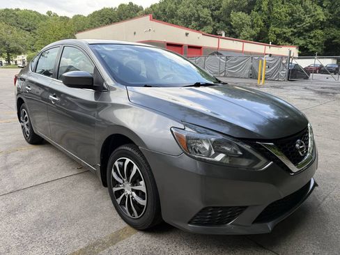 Used 2019 Nissan Sentra S FWD image 4