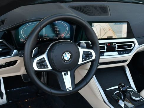 Used 2022 BMW 430i Convertible w/ M Sport Package image 12