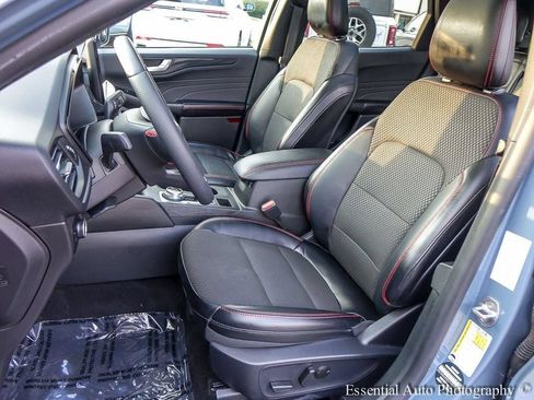 Used 2024 Ford Escape ST-Line w/ Tech Pack #1 AWD/4WD image 9