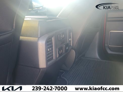 Used 2017 Ford F150 Raptor w/ Equipment Group 802A Luxury AWD/4WD image 13
