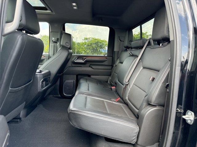 Used 2024 GMC Sierra 3500 Denali w/ Denali Reserve Package AWD/4WD image 23