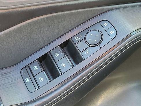 Used 2024 Nissan Rogue SV w/ SV Premium Package FWD image 12