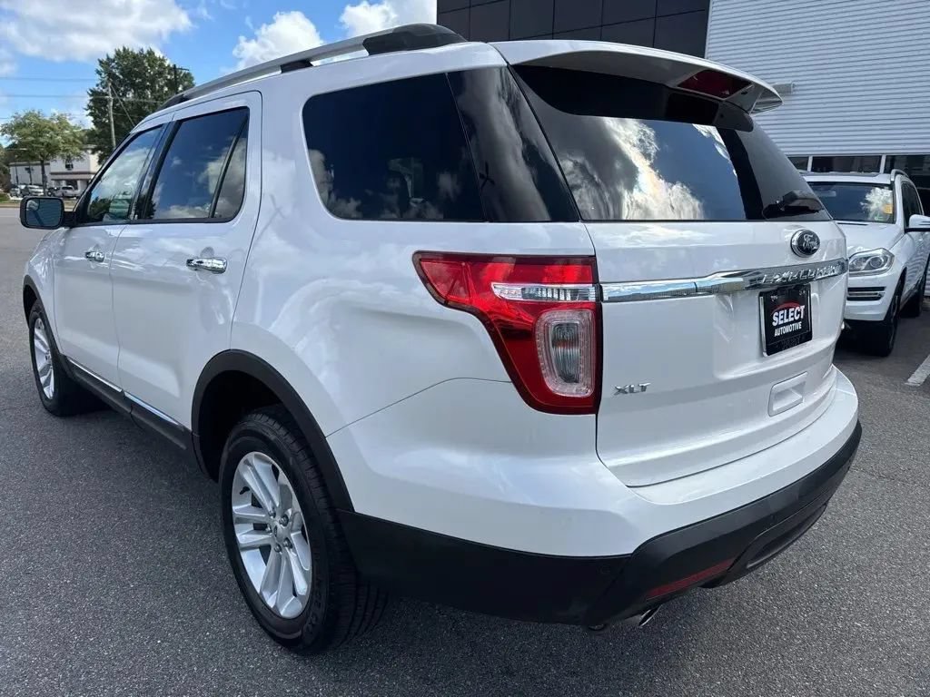 Used 2013 Ford Explorer XLT AWD/4WD image 3