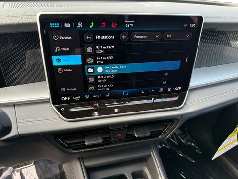 New 2026 Volkswagen Tiguan SE R-Line AWD/4WD image 12