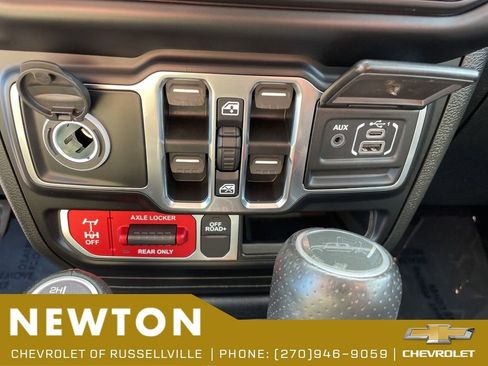 Used 2022 Jeep Gladiator Mojave AWD/4WD image 20
