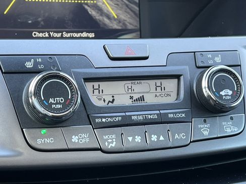 Used 2014 Honda Odyssey EX-L image 27