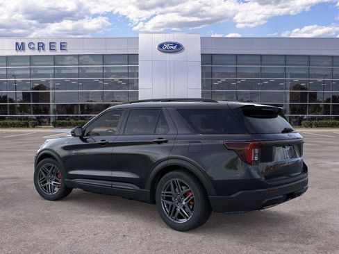 New 2026 Ford Explorer ST-Line w/ ST-Line Street Pack RWD image 4